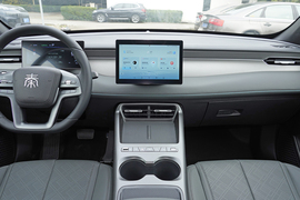 2026款比亚迪秦PLUS