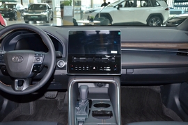 2024款丰田亚洲龙