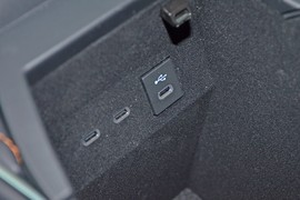 2024款丰田亚洲龙