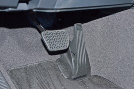 2024款丰田亚洲龙