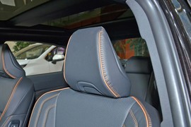 2024款丰田亚洲龙