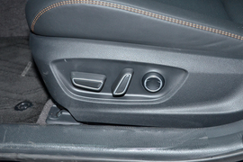 2024款丰田亚洲龙