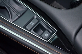 2024款丰田亚洲龙