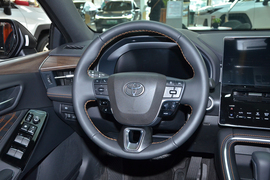 2024款丰田亚洲龙