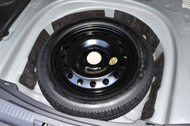 2024款丰田亚洲龙