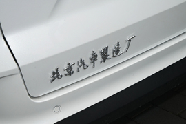 2026款北汽制造锐胜王牌M7