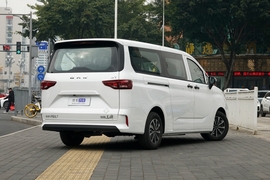 2026款北汽制造锐胜王牌M7