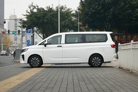 2026款北汽制造锐胜王牌M7