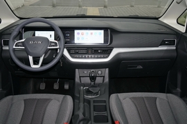 2026款北汽制造锐胜王牌M7