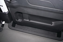 2026款北汽制造锐胜王牌M7