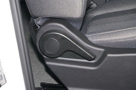 2026款北汽制造锐胜王牌M7