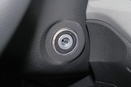 2026款北汽制造锐胜王牌M7