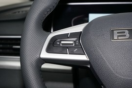 2026款北汽制造锐胜王牌M7