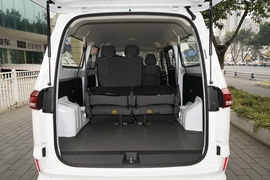 2026款北汽制造锐胜王牌M7