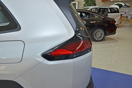 2026款丰田RAV4荣放