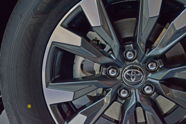 2026款丰田RAV4荣放