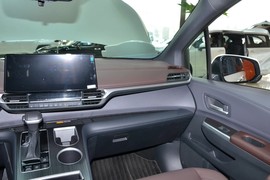 2026款丰田格瑞维亚