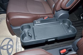 2026款丰田格瑞维亚