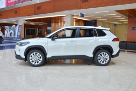 2026款丰田卡罗拉锐放