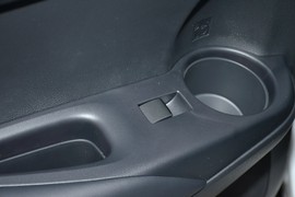 2026款丰田卡罗拉锐放