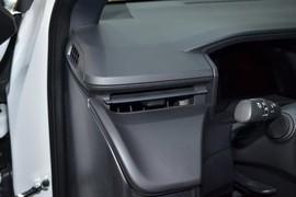 2026款丰田卡罗拉锐放