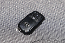 2026款丰田卡罗拉锐放