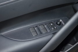 2026款丰田卡罗拉锐放