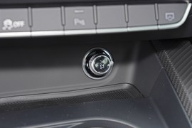 2025款奥迪A4L