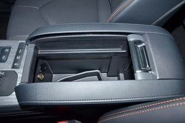 2026款丰田皇冠陆放