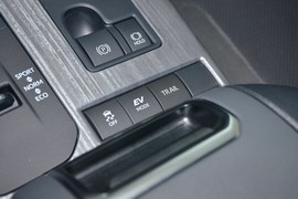 2026款丰田皇冠陆放