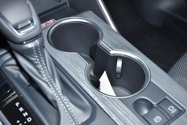 2026款丰田皇冠陆放