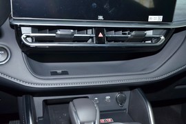 2026款丰田皇冠陆放