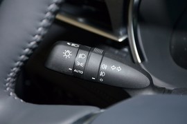 2026款丰田皇冠陆放