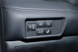 2026款丰田皇冠陆放