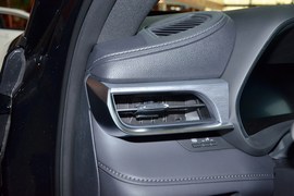 2026款丰田皇冠陆放