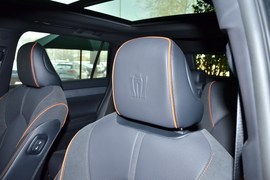 2026款丰田皇冠陆放