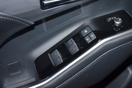 2026款丰田皇冠陆放