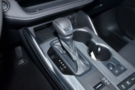 2026款丰田皇冠陆放