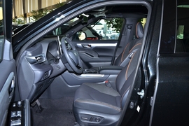 2026款丰田皇冠陆放