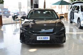 2026款丰田凯美瑞