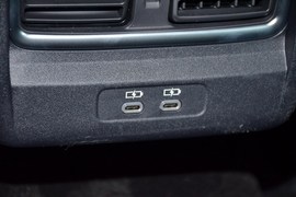 2026款丰田凯美瑞