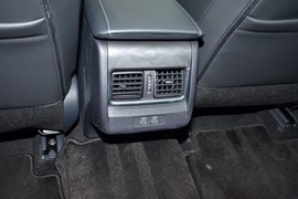 2026款丰田凯美瑞