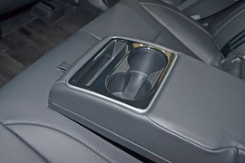 2026款丰田凯美瑞