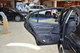 2026款丰田凯美瑞