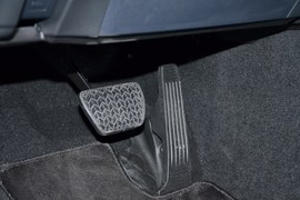 2026款丰田凯美瑞