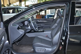 2026款丰田凯美瑞