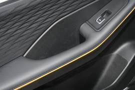 2025款吉利缤越L