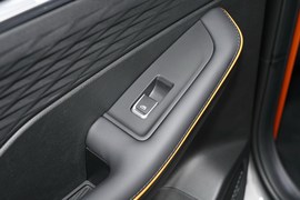 2025款吉利缤越L