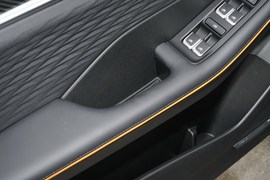 2025款吉利缤越L