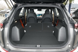 2025款吉利缤越L